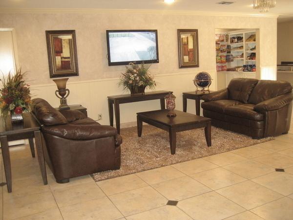 Executive Inn Brookshire Экстерьер фото