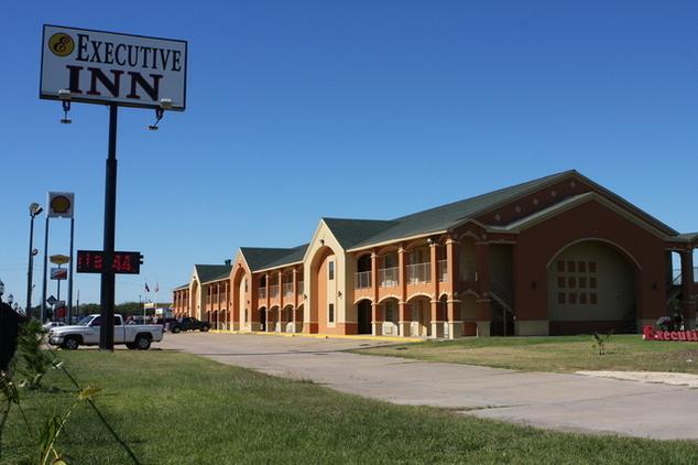 Executive Inn Brookshire Экстерьер фото